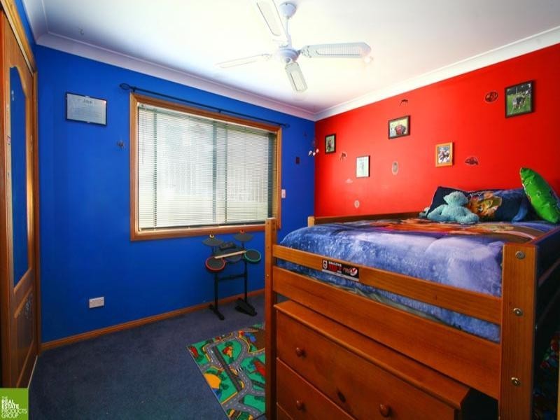 1/8 Cowal Court, Flinders NSW 2529
