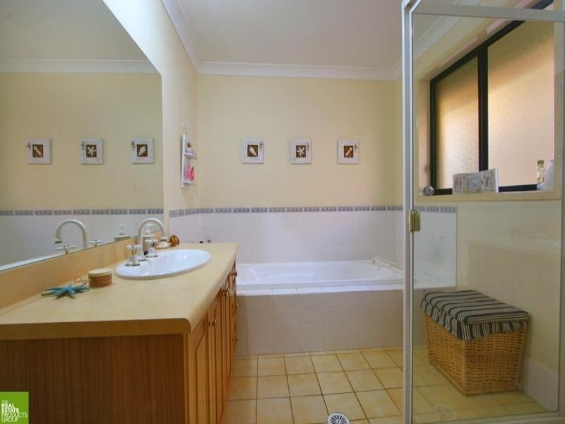 14 Lakewood Blvde, Flinders NSW 2529