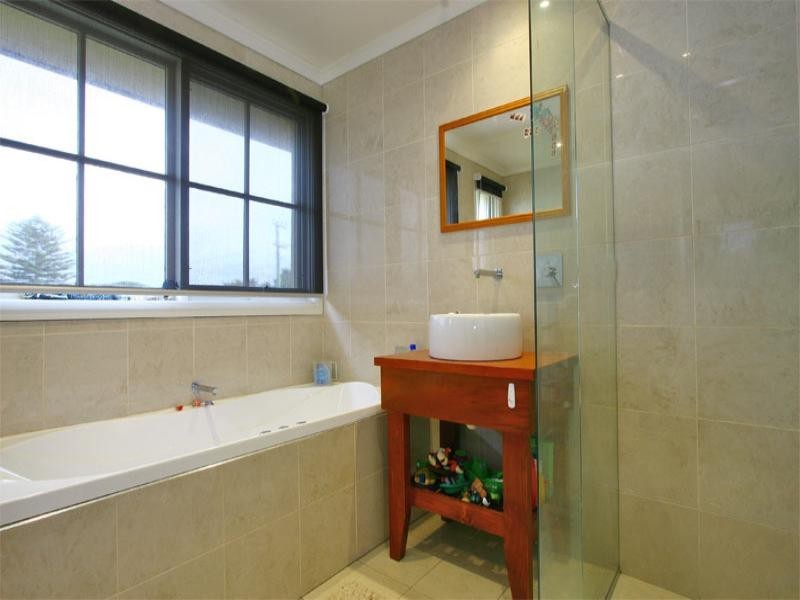 141 Charles Avenue, Minnamurra NSW 2533