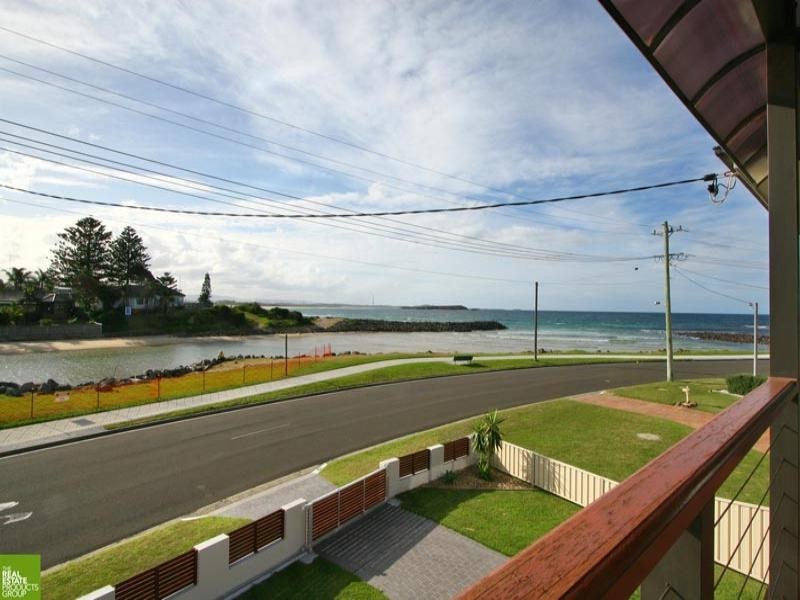 36 Headland Parade, Barrack Point NSW 2528