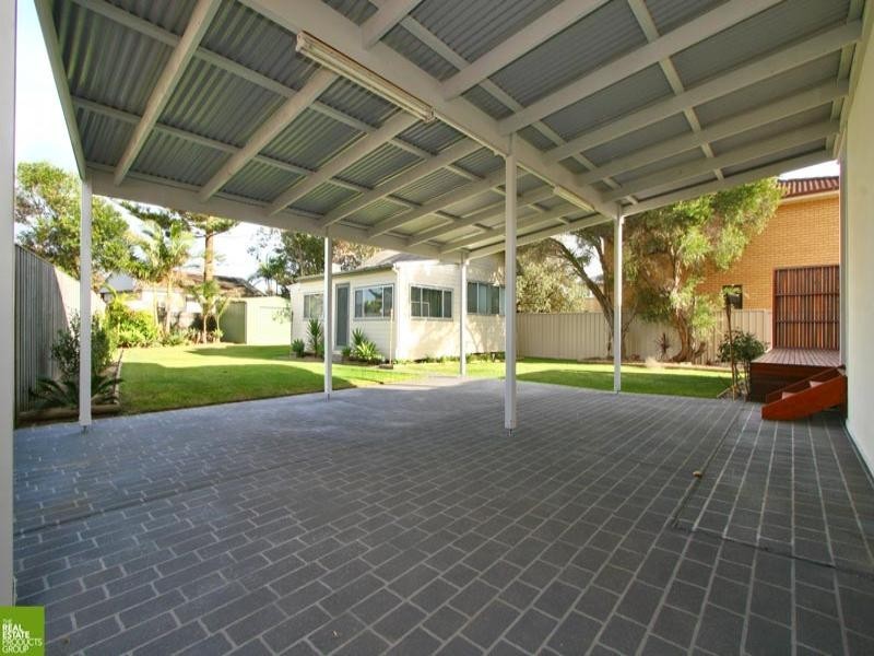 36 Headland Parade, Barrack Point NSW 2528