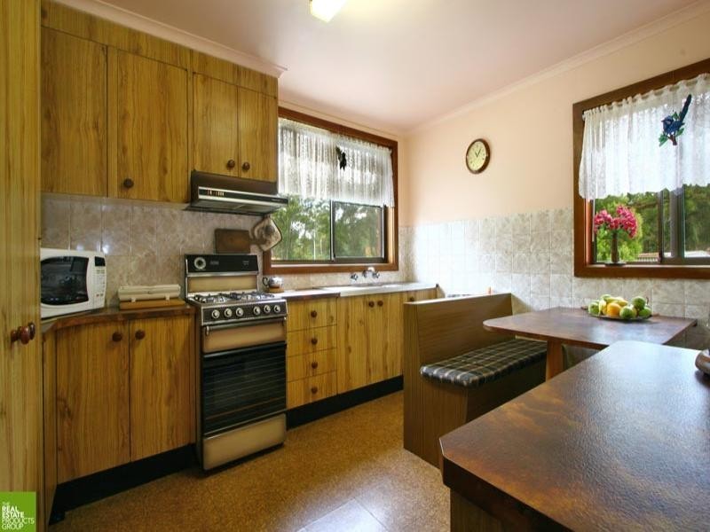 6 Wooroo Street, Albion Park Rail NSW 2527