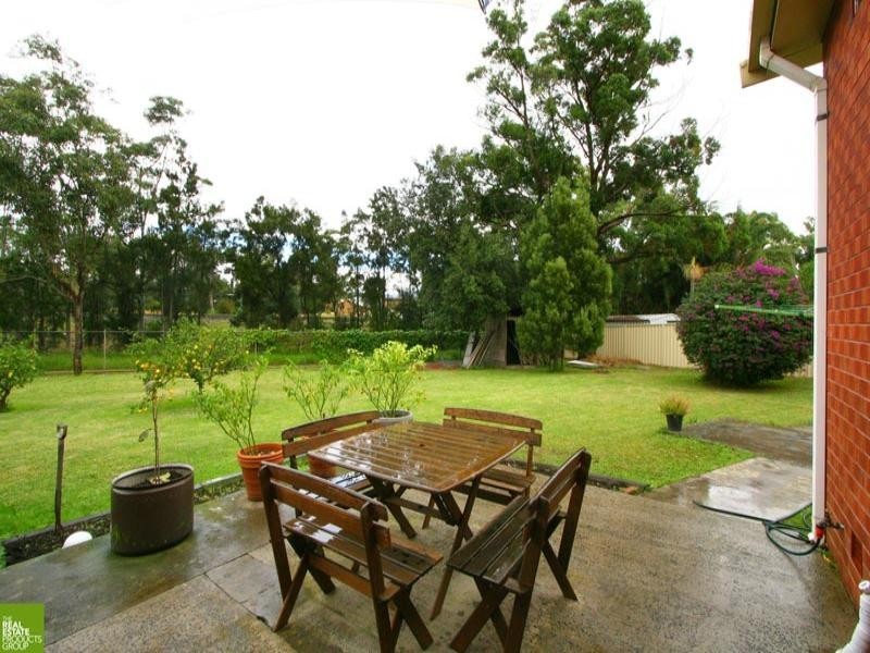 6 Wooroo Street, Albion Park Rail NSW 2527