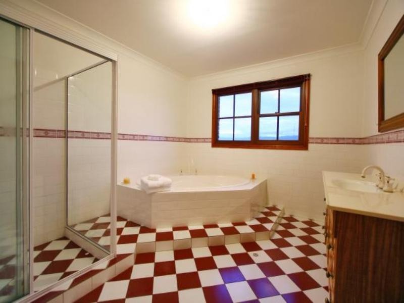 85 Goolagong Circuit, Mount Warrigal NSW 2528