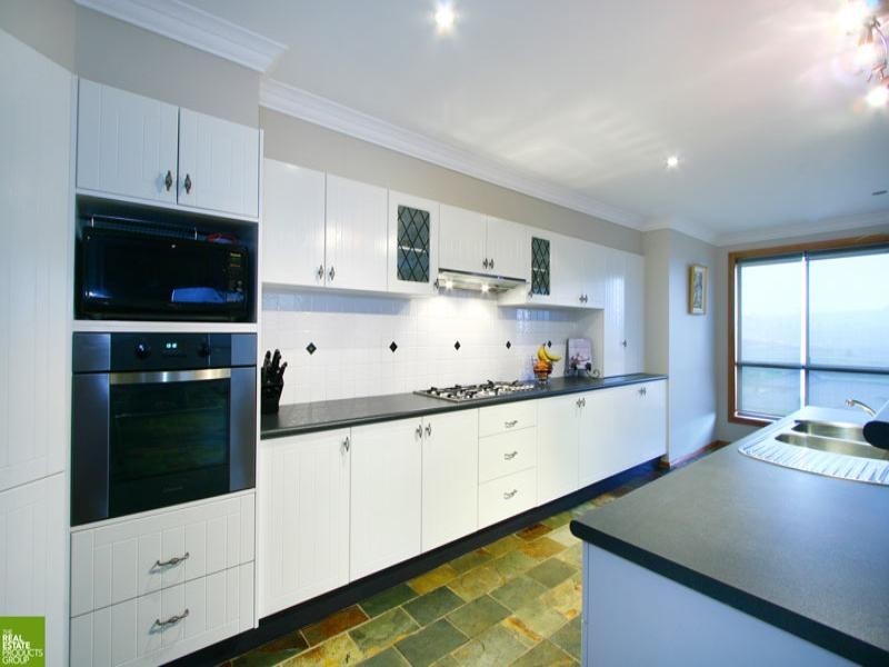 6 Morton Place, Flinders NSW 2529