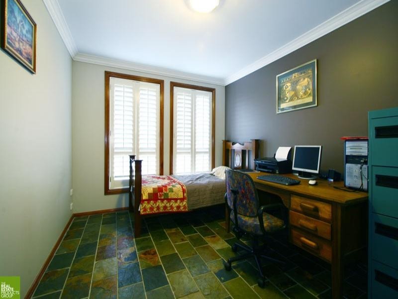 6 Morton Place, Flinders NSW 2529