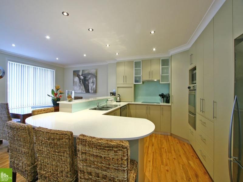 21 Coolawin Crescent, Shellharbour NSW 2529