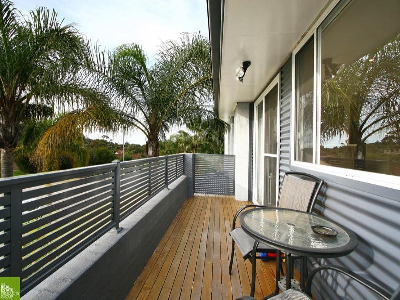 21 Coolawin Crescent, Shellharbour NSW 2529