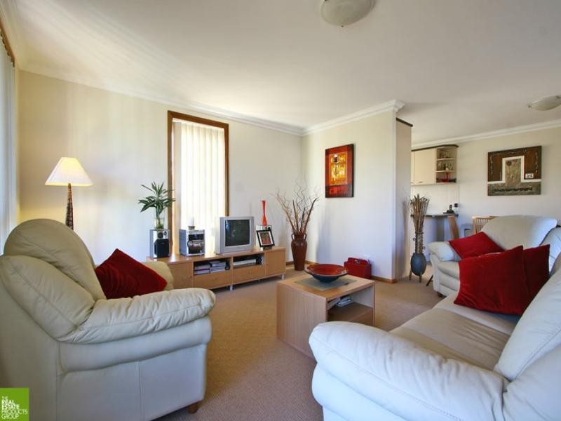 1/98 Pur Pur Avenue, Lake Illawarra NSW 2528