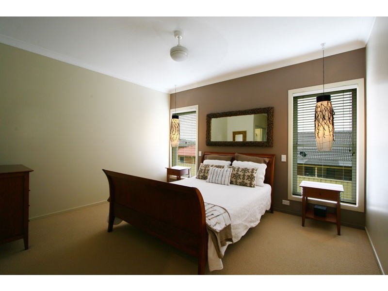 9 Garnett Grove, Flinders NSW 2529