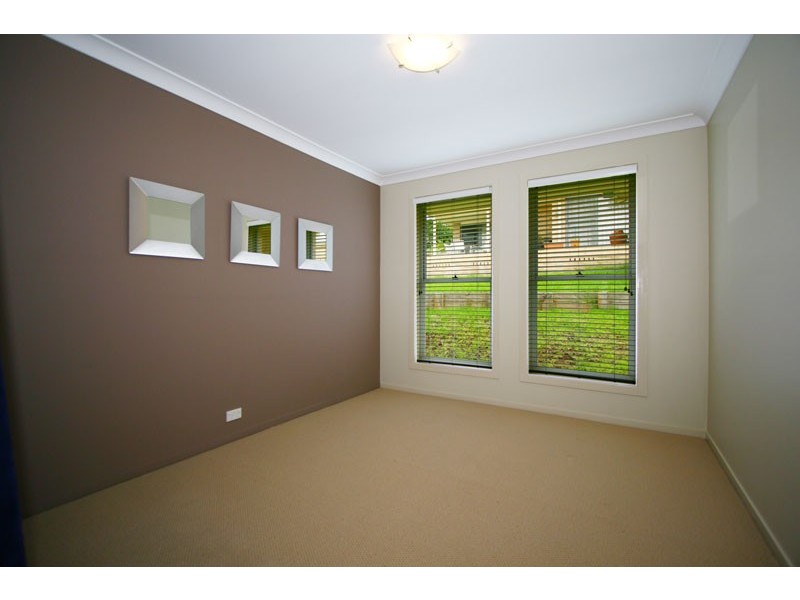 9 Garnett Grove, Flinders NSW 2529