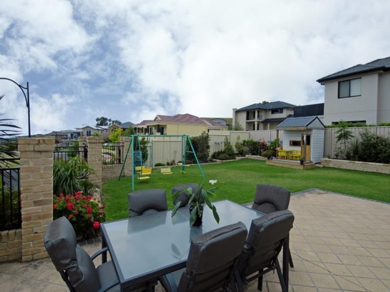 1 Lorikeet Place, Blackbutt NSW 2529