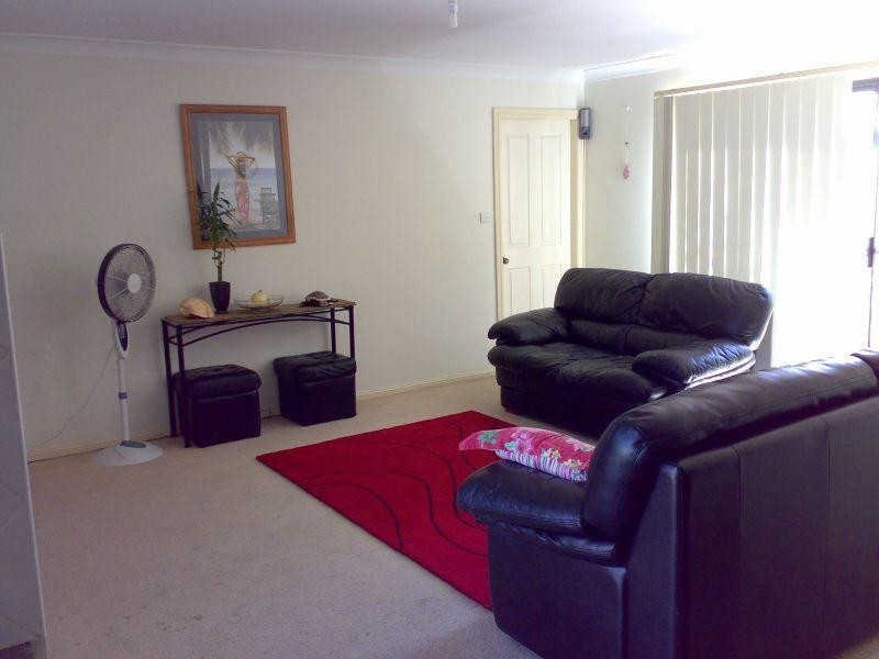 2/3-5 Mungo Place, Flinders NSW 2529