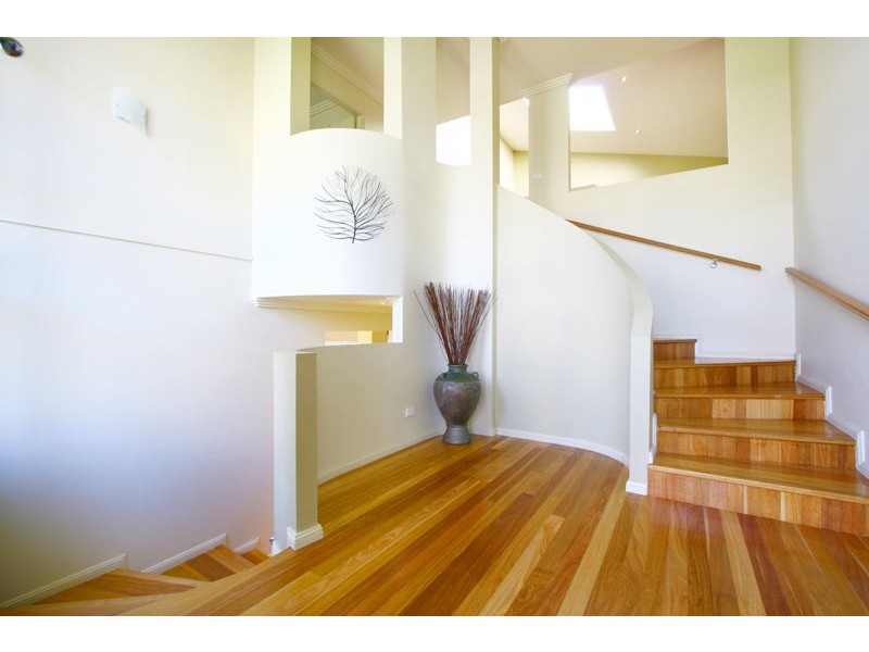 8 Hayman Crescent, Shell Cove NSW 2529