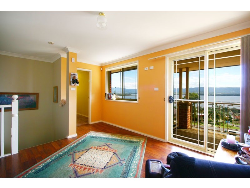 59 Cuthbert Drive, Mount Warrigal NSW 2528