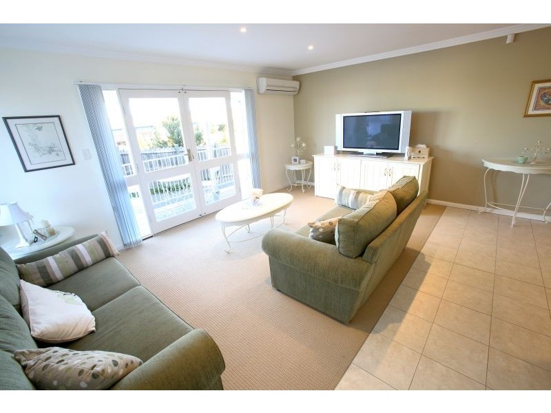 10 Adam Murray Way, Flinders NSW 2529