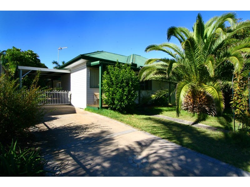 51 Osborne Parade, Warilla NSW 2528