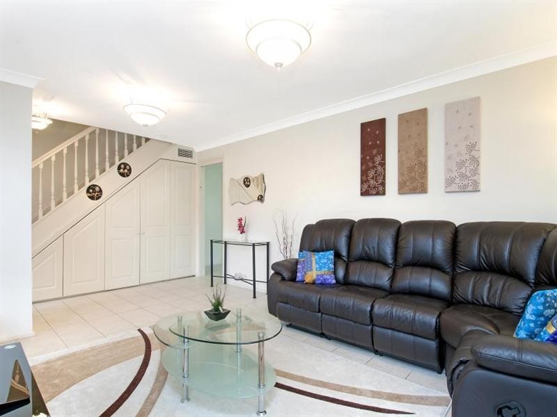 2/1 Darlington Drive, Cherrybrook NSW 2126