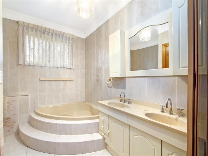 114 Francis Greenway Drive, Cherrybrook NSW 2126