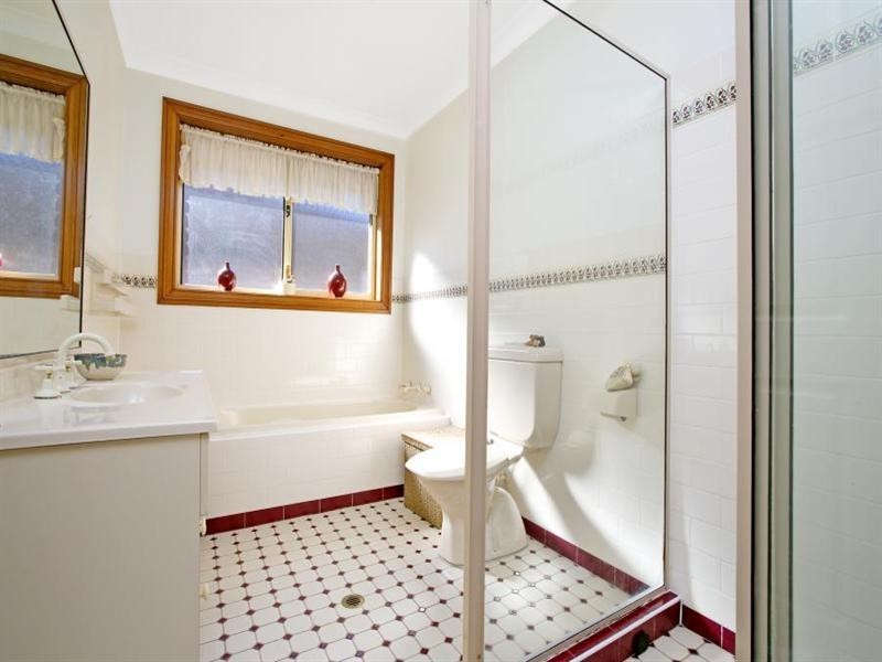 5a Inverness Crescent, Glenhaven NSW 2156