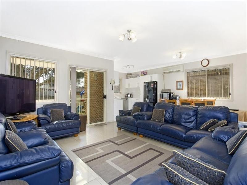 3/33 Edna Avenue, Merrylands NSW 2160