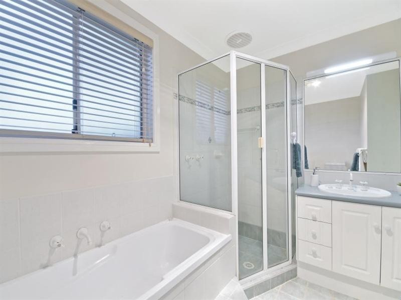 23 Erlestoke Place, Castle Hill NSW 2154