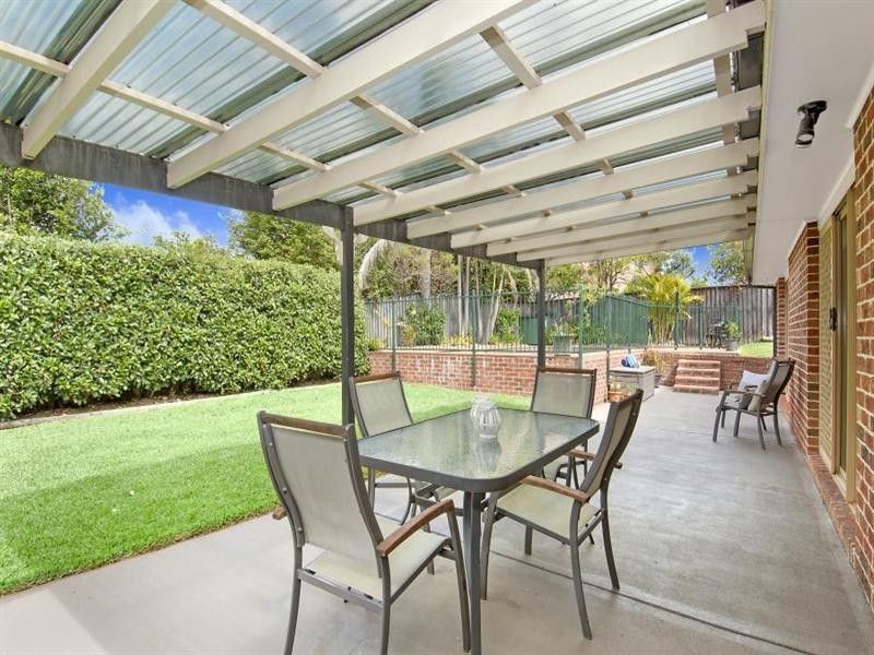 8 Woodgrove Avenue, Cherrybrook NSW 2126