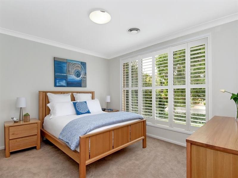 8 Woodgrove Avenue, Cherrybrook NSW 2126