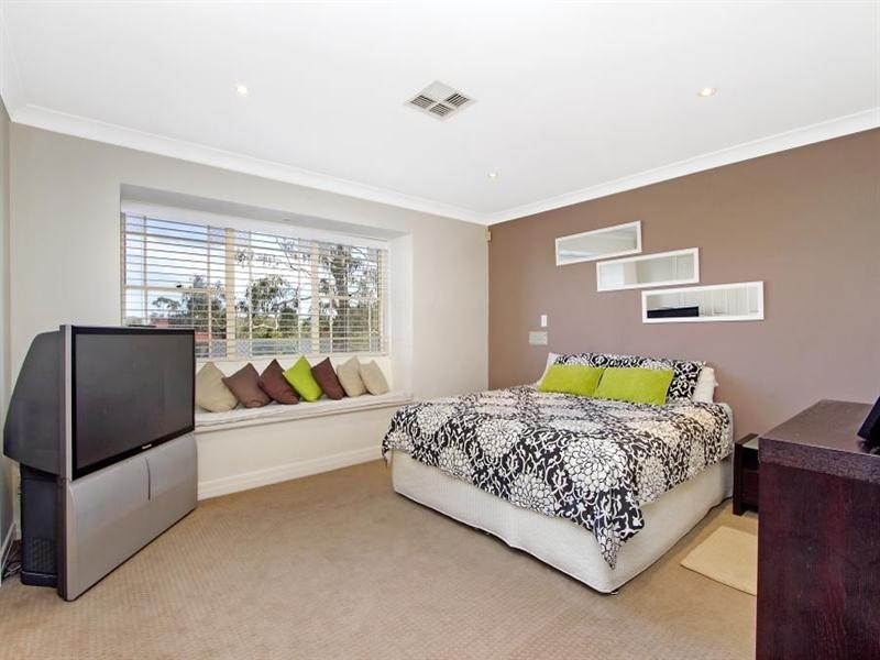 98 County Drive, Cherrybrook NSW 2126