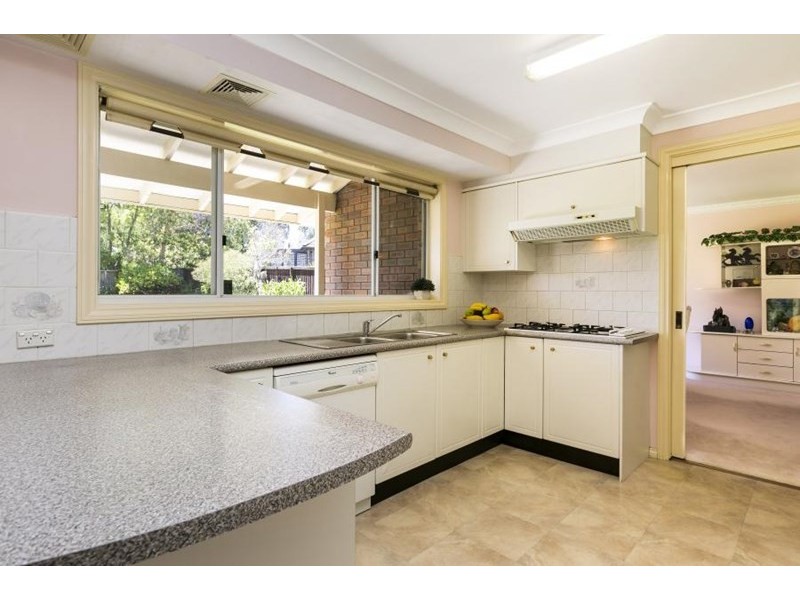 18 Penrose Avenue, Cherrybrook NSW 2126