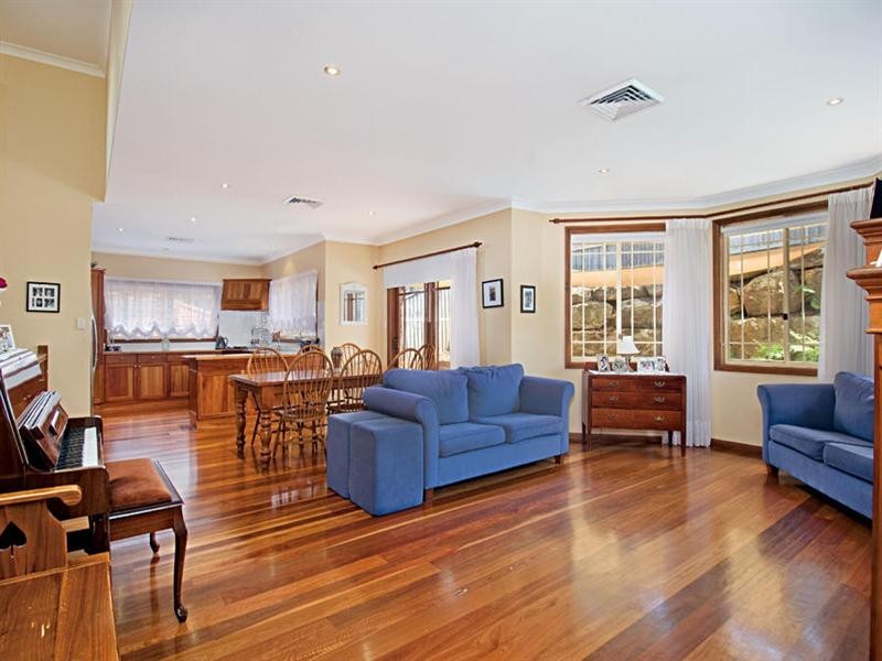 7 Millstream Grove, Dural NSW 2158