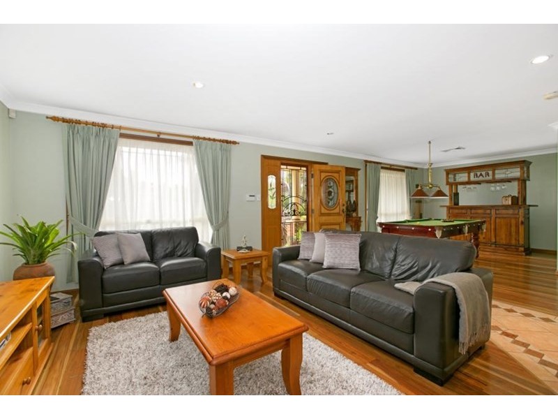 27 Featherwood Avenue, Cherrybrook NSW 2126