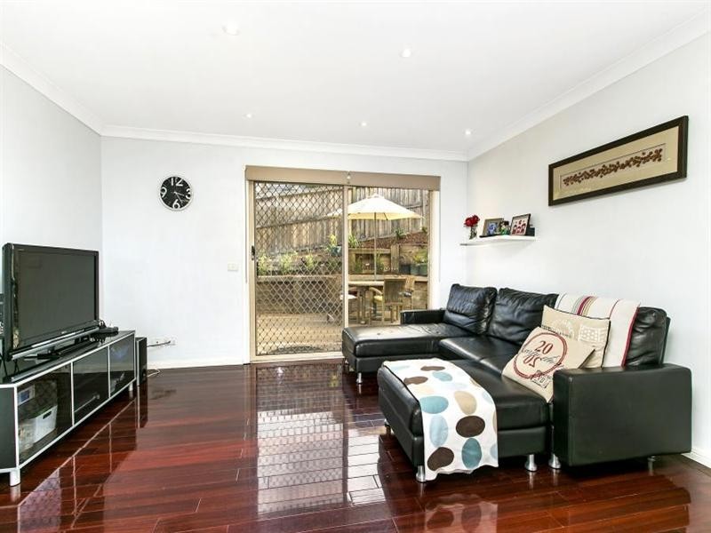 45 Oakhill Drive, Castle Hill NSW 2154