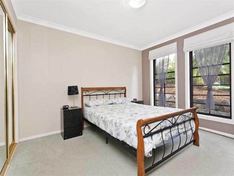 10 Forester Crescent, Cherrybrook NSW 2126