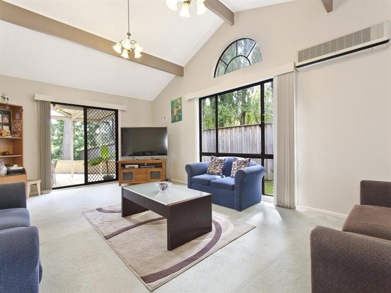 10 Forester Crescent, Cherrybrook NSW 2126