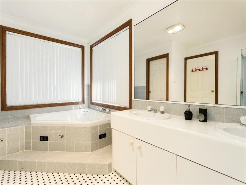 16 Talinga Place, Cherrybrook NSW 2126