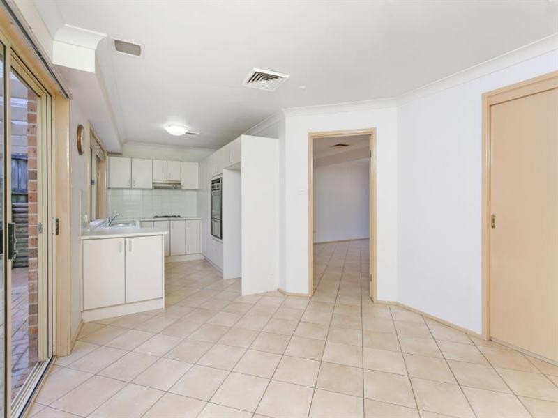 2/21 HIghclere Place, Castle Hill NSW 2154