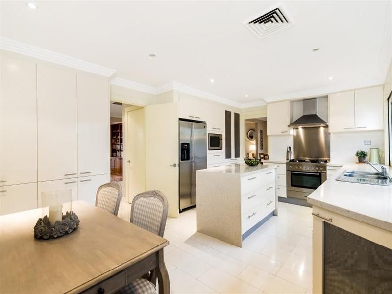 4 Brunel Close, Cherrybrook NSW 2126