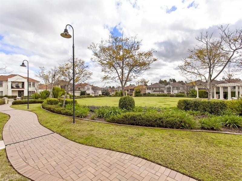 106 Linden Way, Bella Vista NSW 2153