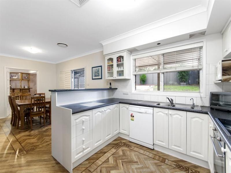 27 Francis Greenway Drive, Cherrybrook NSW 2126
