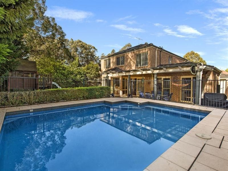 50 Fernbrook Place, Castle Hill NSW 2154