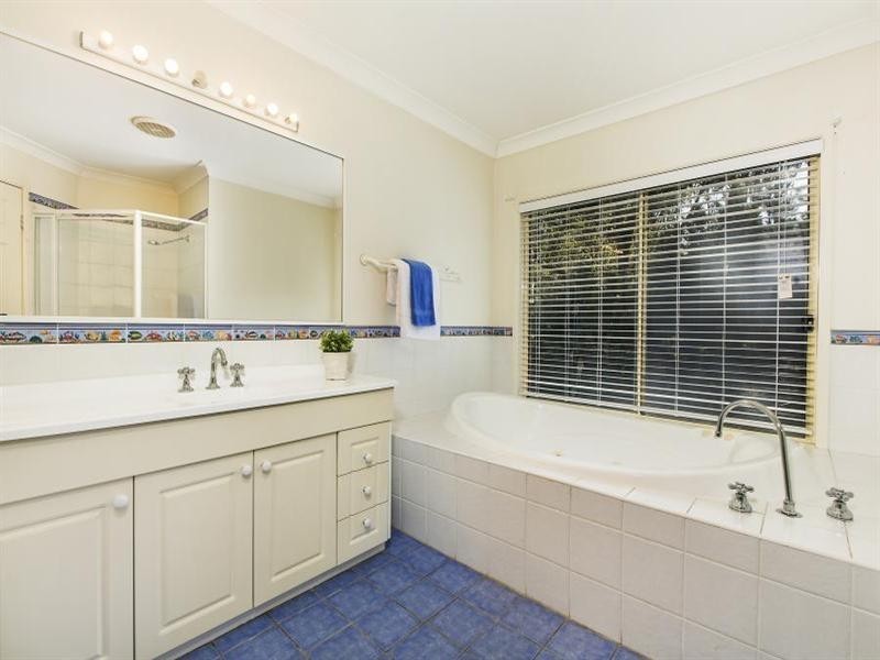 50 Fernbrook Place, Castle Hill NSW 2154
