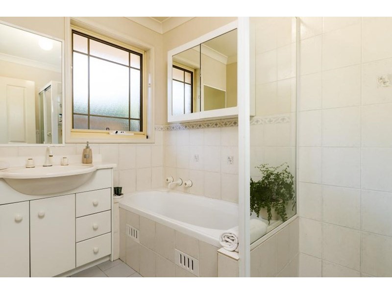 2/125 Cardinal Avenue, West Pennant Hills NSW 2125