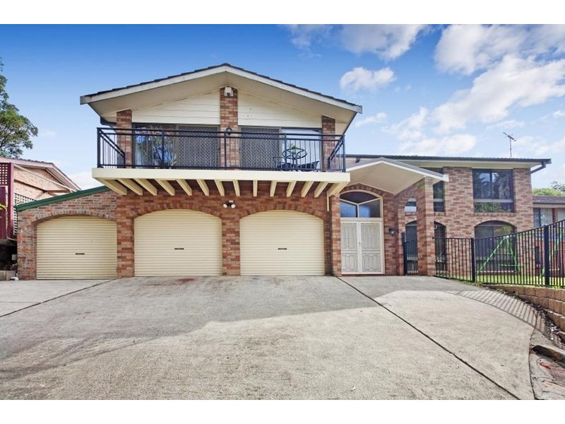 4 Beverley Place, Cherrybrook NSW 2126