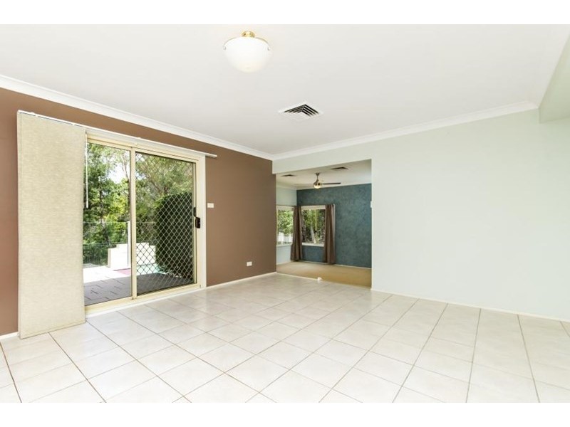6 Wesley Place, Cherrybrook NSW 2126