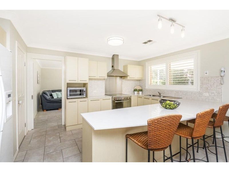 6 Hayes Avenue, Kellyville NSW 2155