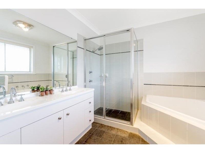 6 Hayes Avenue, Kellyville NSW 2155