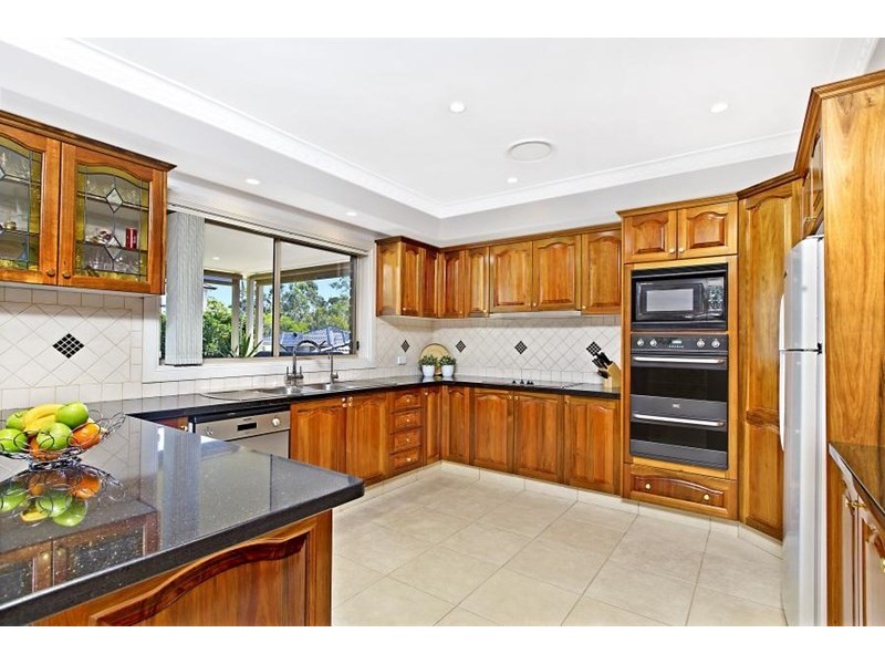 33 Featherwood Avenue, Cherrybrook NSW 2126