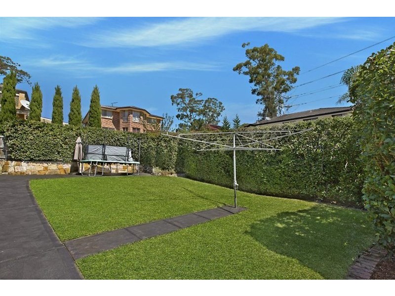 33 Featherwood Avenue, Cherrybrook NSW 2126