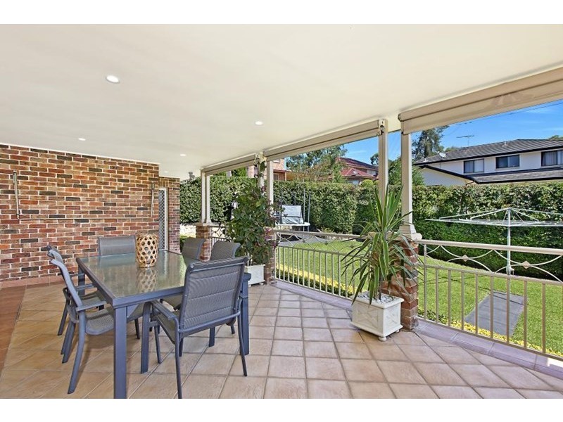 33 Featherwood Avenue, Cherrybrook NSW 2126